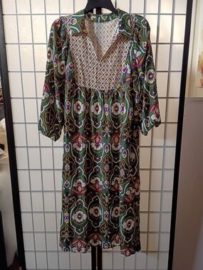 Green Mixed Floral Patchwork/ Geometric V Neck Maxi Dress With Pockets